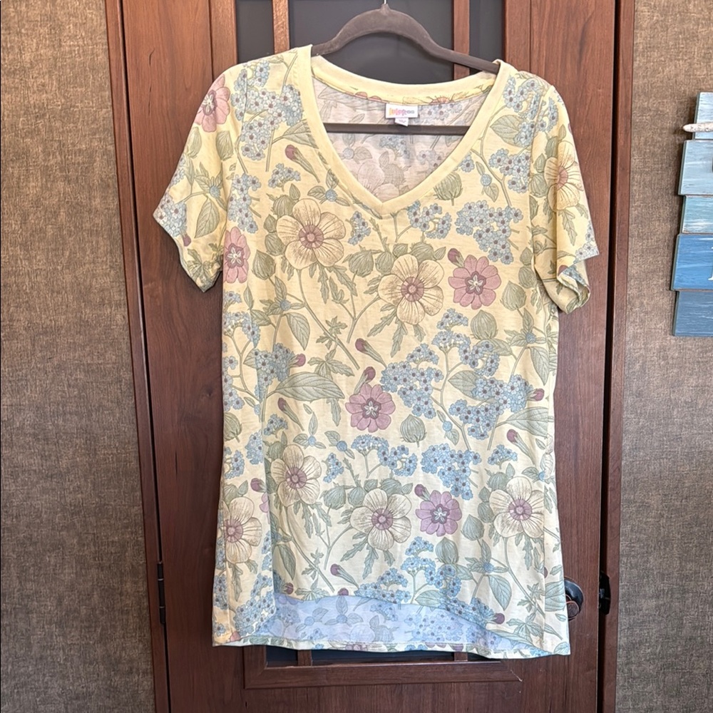 LuLaRoe Floral Top EUC